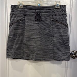 Athleta Metro skort striped